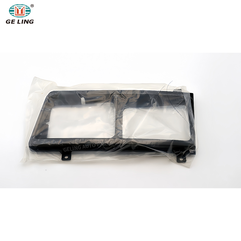 Mitsubishi 515 Fuso Head Lamp Cover Mitsubishi 515 Fuso Head Lamp Cover