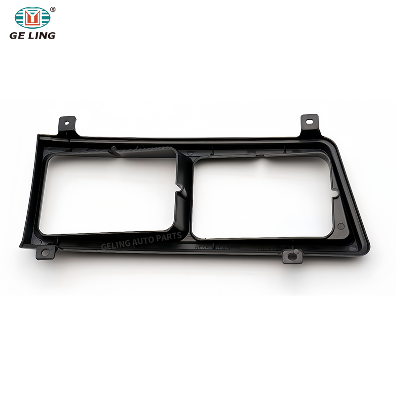 Mitsubishi 515 Fuso Headlight Cover Mitsubishi 515 Fuso Headlight Cover