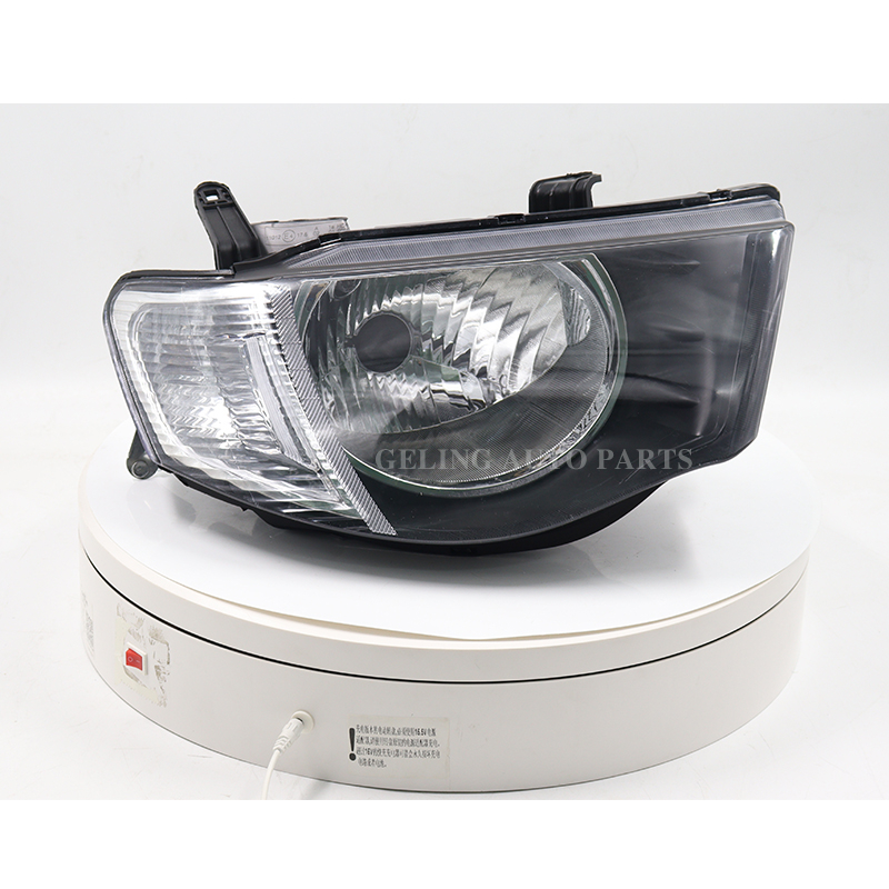 White Headlight for Mitsubishi L200 Triton 2005