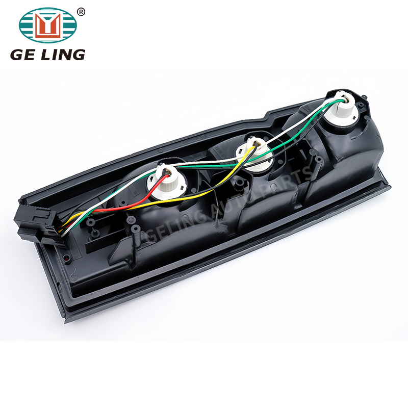 Auto Body Kits Car Lamp Rear Lamp Tail Light Taillight For Nissan D22