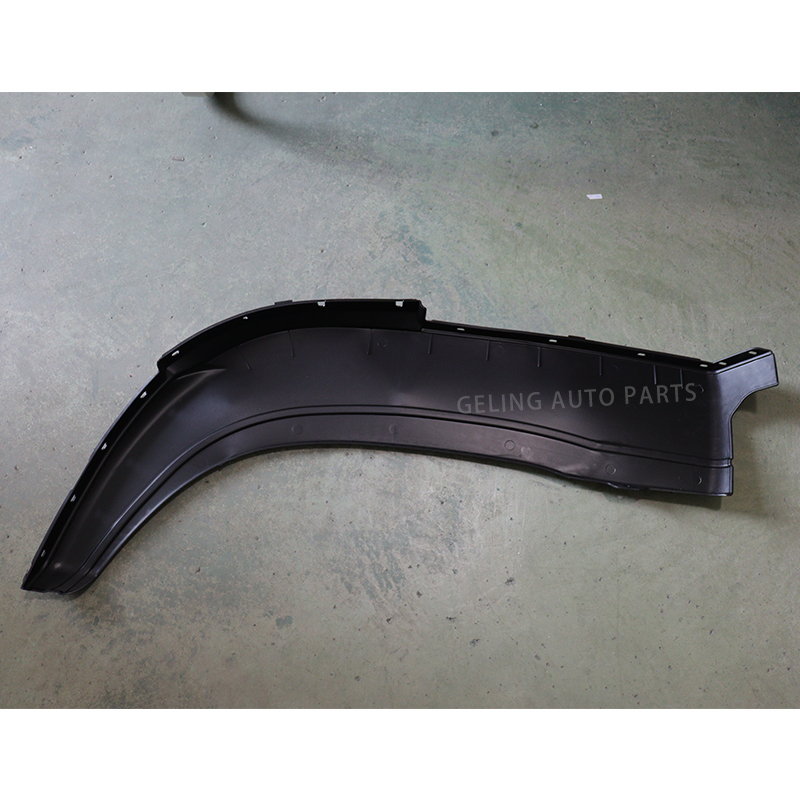 Isuzu Giga Fender Flares