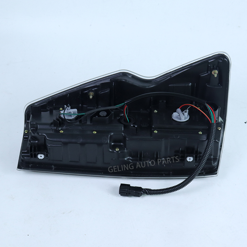 ISUZU DMAX 2020 2021 2023 2024 için LED arka ışık