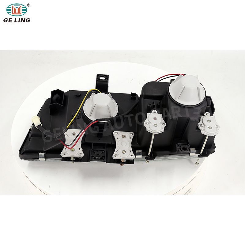 Mitsubishi Fuso Canter Headlight