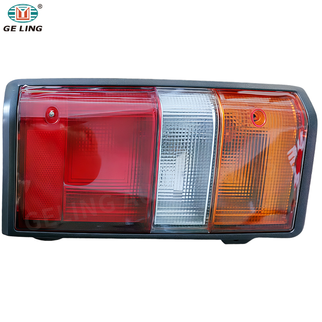 Taillight B655001N00 B655501N00 For Nissan E24