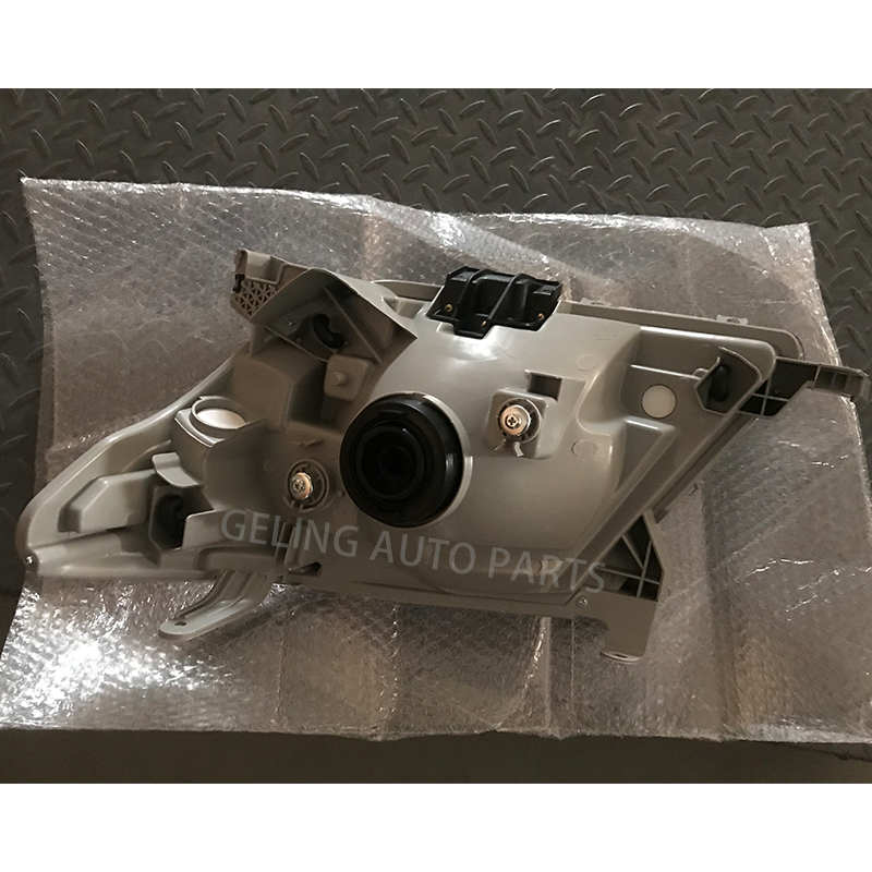 Head Lamp 811050K010 For Toyota Hilux Vigo 2004-2008