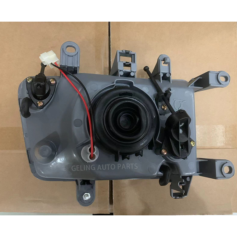 Headlight 8113035110 For Toyota Hilux 1998
