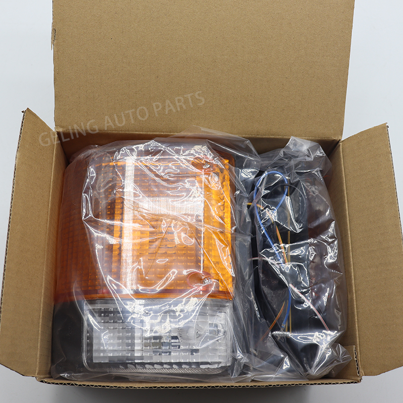 Isuzu Corner Light