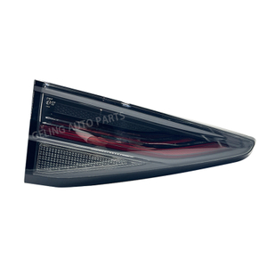 Lâmpada traseira LED 8978429920 8978429930 Para Isuzu Mux 2023 2024