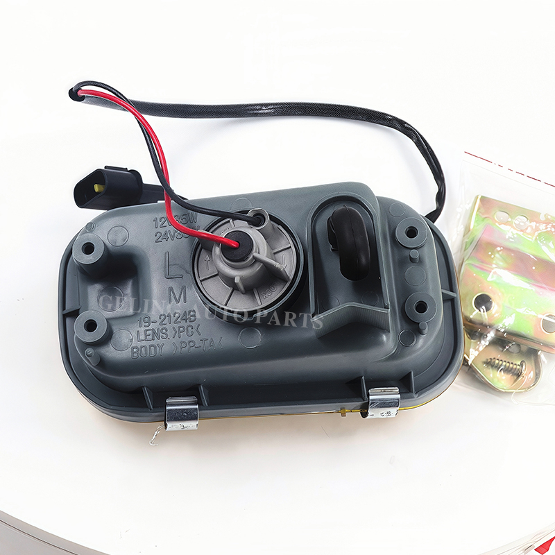 Fog Lamp MC139759 For Mitsubishi Canter Fuso 1993