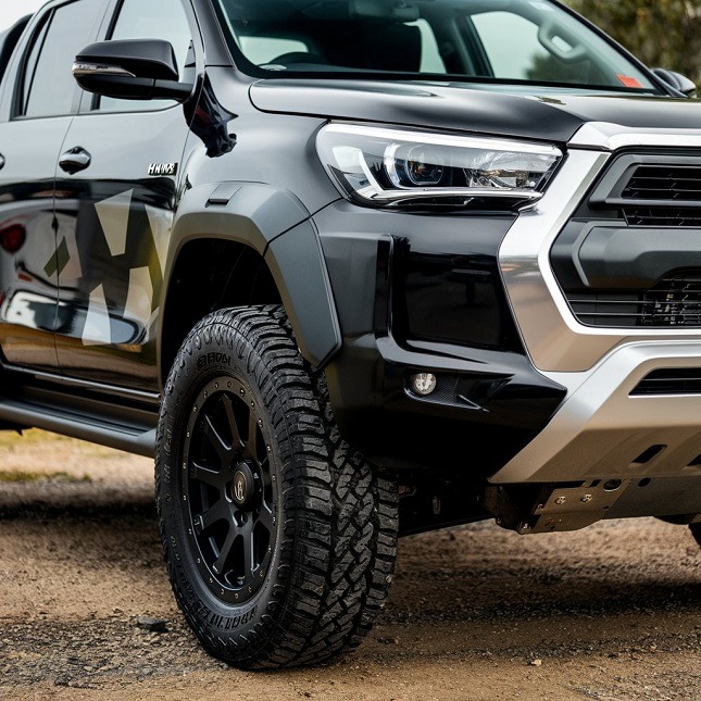 Hilux Revo Fender Fişeklerinin Uygulanması