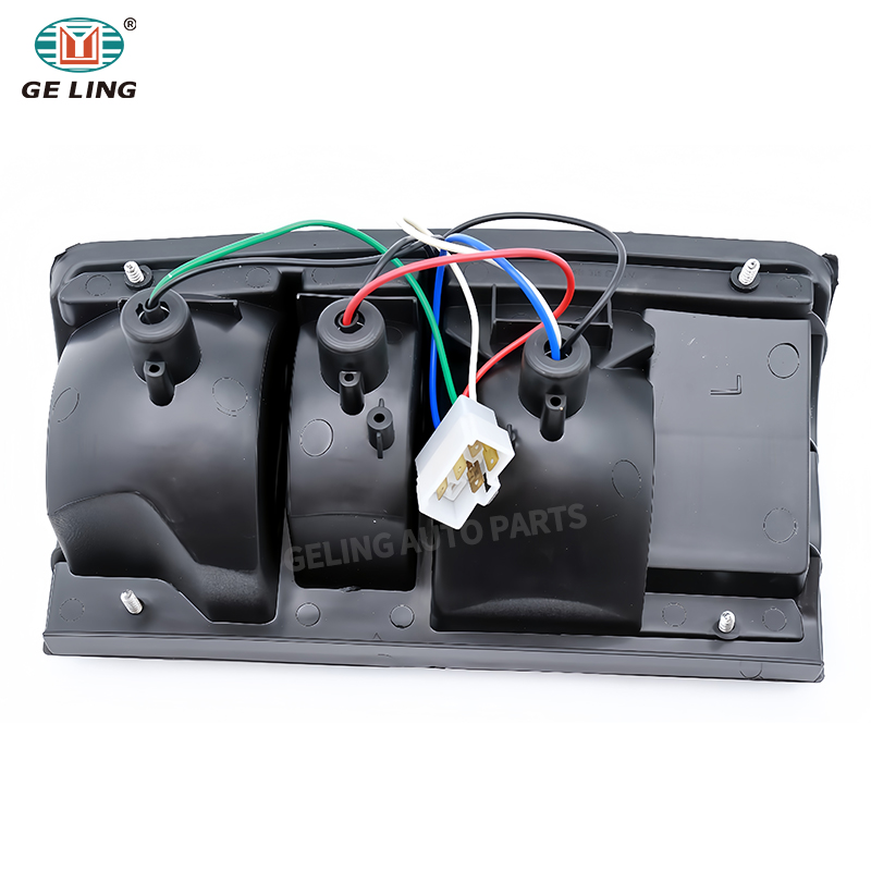 Car Accessories Taillight Rear Lamp Tail Light for Toyota Hilux Rn55 Yn85 Yn86